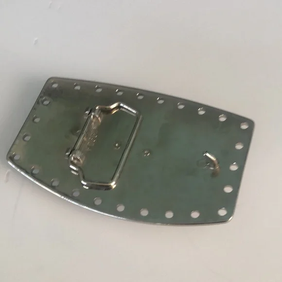 Silver tone mens bull belt buckle - Picture 4 of 5
